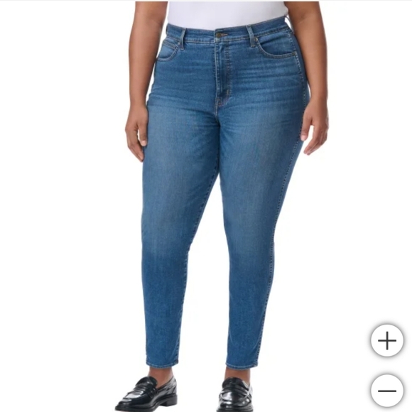 NWT Kirkland Signature Women's High Rise Skinny Jean - Picture 4 of 10